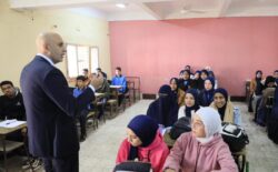 وزير التعليم يواصل جولاته المفاجئة في مدارس البدرشين والصف بمحافظه الجيزه. 