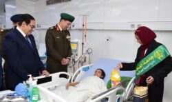 قوات الدفاع الشعبى والعسكرى وطلبة جامعة القاهرة تنظم لمستشفى أبو الريش للأطفال.