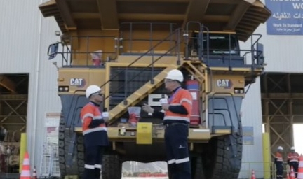 وزير البترول إيني الإيطالية تضخ استثمارات بقيمة 8 مليارات دولار في مصر