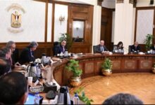 رئيس الوزراء يبحث مع اللجنة الاستشارية تطوير السياحة وزيادة أعداد السائحين