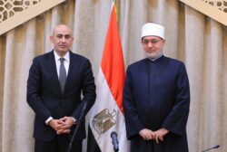 مذكرة تفاهم بين الإفتاء والتعليم لمحو الأمية الدينية وترسيخ الفكر الوسطي