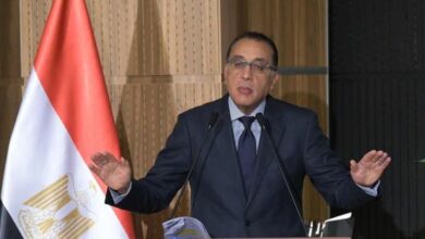 مقال رئيس الوزراء: الدّيْن بين لحظة الذروة ومسار التصحيح: كيف تقرأ الدولة عبء اليوم؟