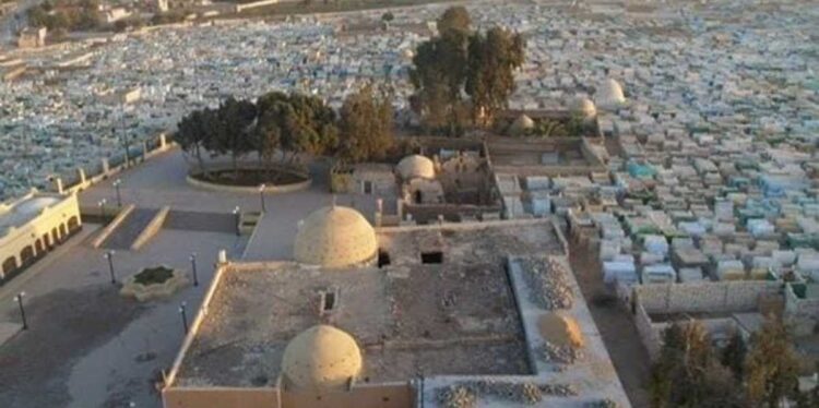 هنا «البقيع الثاني».. «البهنسا» تضم أكبر تجمع لمقابر الصحابة