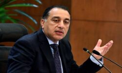 رئيس الوزراء يترأس الاجتماع الأسبوعي الأخير للحكومة في عام 2025