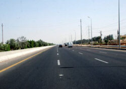 تصادم على طريق مصر إسكندرية الصحراوي بسبب تحرش لفظي بمذيعة