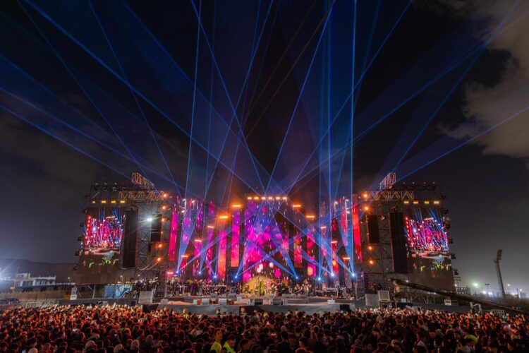  أحمد سعد و بهاء سلطان يحييان حفل استقبال طلاب الأكاديمية العربية باستاد الدفاع الجوي