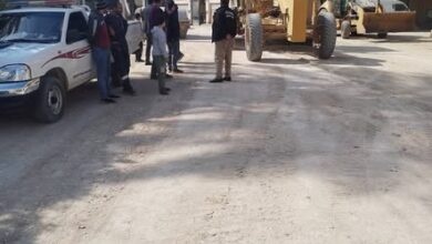 رئيس مدينة المراغة يتابع سير أعمال رصف شارع النزلة