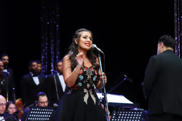 روائع من الزمن الجميل لفرقة الموسيقي العربية للتراث علي مسرح سيد درويش