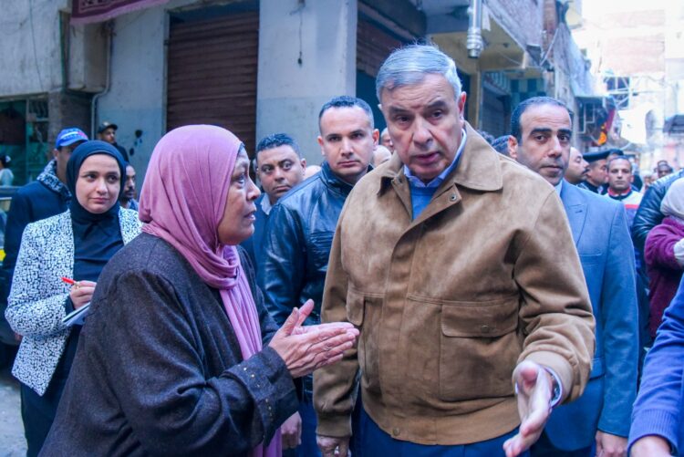 محافظ الإسكندرية يتابع ميدانياً الانتهاء من إزالة سوق زعربانة بحي شرق