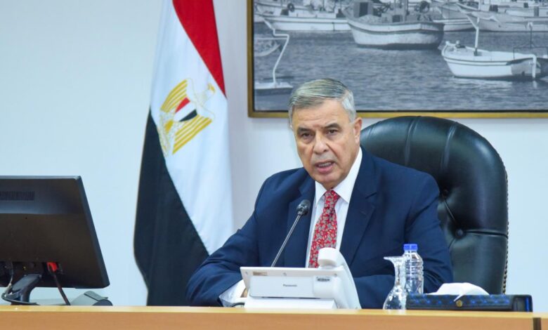 محافظ الإسكندرية يترأس جلسة المجلس التنفيذي لمناقشة حصاد عام 2025