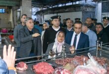 محافظ الإسكندرية يتفقد شارع زين العابدين وسوق الغيط الصعيدي بحي وسط