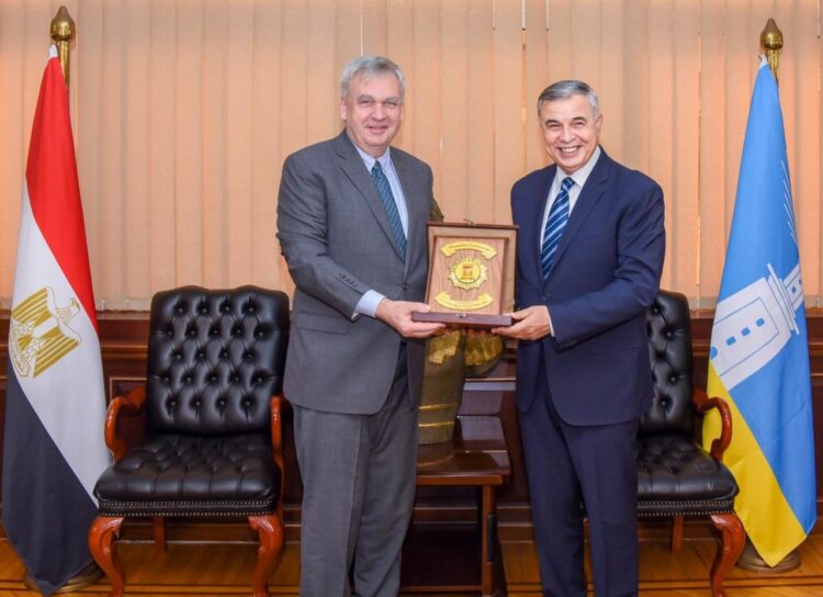 محافظ الإسكندرية يستقبل سفير ألمانيا لبحث سبل تعزيز التعاون المشترك