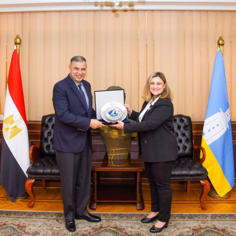 محافظ الإسكندرية يستقبل قنصل عام تركيا لبحث تعزيز التعاون المشترك بين الجانبين