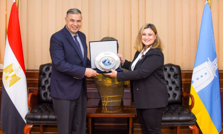 محافظ الإسكندرية يستقبل قنصل عام تركيا لبحث تعزيز التعاون المشترك بين الجانبين