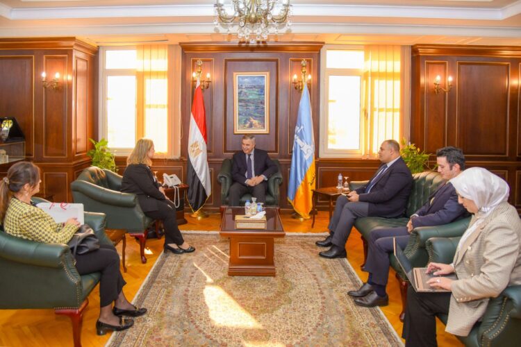 محافظ الإسكندرية يستقبل قنصل عام تركيا لبحث تعزيز التعاون المشترك بين الجانبين