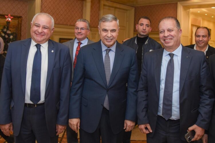 محافظ الإسكندرية يلتقي أعضاء نادي روتاري الإسكندرية سبورتنج في ندوة حوارية