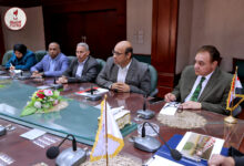 محافظ سوهاج يعقد اجتماعًا لبحث آليات تنفيذ المرحلة الثالثة من توسعة الكورنيش الغربي