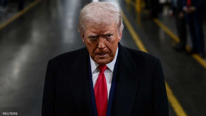 ترامب يهدد أوروبا برسوم 10-25% والاتحاد الأوروبي يرد بـ 93 مليار يورو