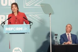 مصرية مسلمة تقتحم سباق عمدة لندن في مفاجأة تهز المشهد السياسي البريطاني