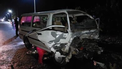 مصرع شخص وإصابة 10 آخرين في انقلاب ميكروباص بالطريق الصحراوي الشرقي بالمنيا شهد الطريق الصحراوي الشرقي بمحافظة المنيا حادثا مأساويا عقب انقلاب سيارة ميكروباص بالقرب من