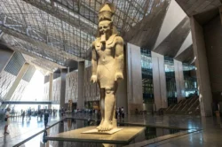 لا تذاكر خارج القنوات الرسمية.. المتحف المصري الكبير يشن حربا على مواقع الاحتيال