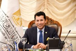 «أكثر من 49 ألف مستفيد».. وزير الشباب يطلق مبادرة «إجازة × مركز شباب 2» من الجيزة إلى الجمهورية