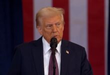 ترامب : إيران لا تتصرف بشكل جيد وسنضربها بقوة إذا قتلت المحتجين