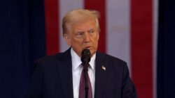 ترامب : إيران لا تتصرف بشكل جيد وسنضربها بقوة إذا قتلت المحتجين