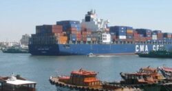 السيسي يتابع تعافي قناة السويس وعودة تدريجية لسفن الحاويات العملاقة