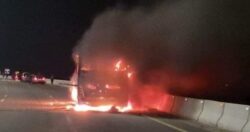 نجاة ركاب أتوبيس بعد اندلاع حريق على الطريق الصحراوي بين قنا وسوهاج