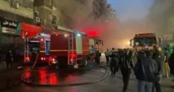 الدفع بـ6 سيارات إطفاء للسيطرة على حريق محل أدوات منزلية بدمنهور وإصابة 9 بحالات اختناق