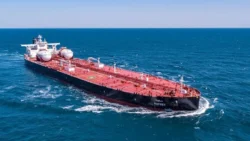 واشنطن تعلن الاستيلاء على ناقلة نفط تحمل العلم الروسي في الأطلسي