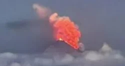 بركان سيميرو يثور 6 مرات بإندونيسيا والدخان يرتفع 900 متر