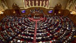 مجلس الشيوخ يقرر بأغلبية 52 صوتاً منع الرئيس من أي عمل عسكري إضافي في فنزويلا