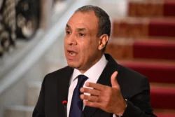 وزير الخارجية يؤكد موقف مصر الثابت للحفاظ على وحدة واستقرار ليبيا