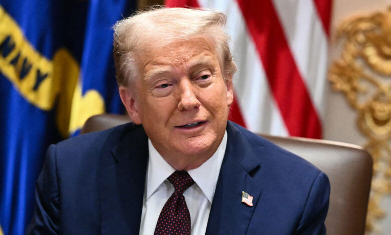 ترامب يدافع عن التدخل في فنزويلا ويؤكد: "عمل صائب" وسنعمل على استقرارها.