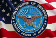 مسؤول أمريكي حاملة الطائرات أبراهام لم تتمركز بعد لأي ضربات ضد إيران