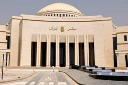 مدبولي يزور مجلس النواب لتهنئة المستشار هشام بدوي برئاسة المجلس