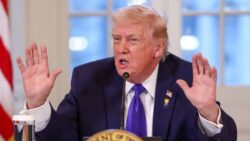 ترامب يسمح للصين بشراء النفط الفنزويلي بشرط عدم الشراء بـ"أسعار غير عادلة"