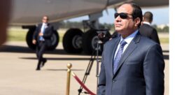 الرئيس السيسي يصل بسلامة الله إلى مطار زيورخ الدولي