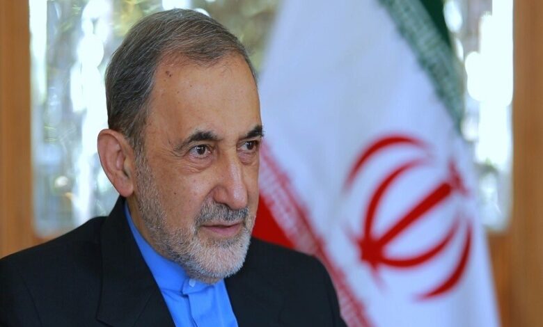 مستشار خامنئي لترامب: الأمن القومي الإيراني خط أحمر