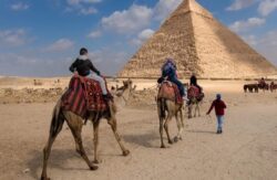 السفارة الروسية بالقاهرة تكشف تفاصيل اختفاء 3 سياح روس في مصر.