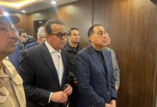 رئيس الوزراء يتفقد مستشفى دار السلام ويشيد بالشراكة الفرنسية في علاج الأورام