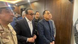 رئيس الوزراء يتفقد مستشفى دار السلام ويشيد بالشراكة الفرنسية في علاج الأورام