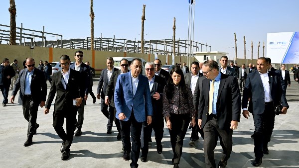 مدبولي يفتتح 9 مصانع بالمنطقة الاقتصادية لقناة السويس باستثمارات 1.8 مليار دولار