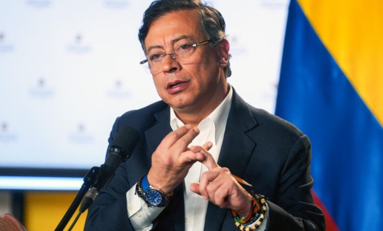 رئيس كولومبيا "بيترو": مكالمة ترامب "جمّدت التهديد باعتقالي"