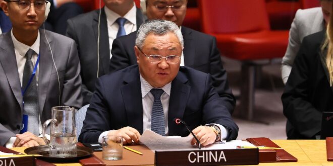 الصين تحذر في الأمم المتحدة من "مغامرة عسكرية" في إيران تدفع المنطقة إلى المجهول.