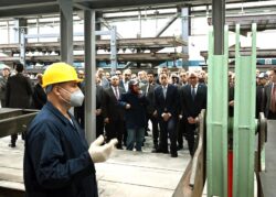 مدبولي إنهاء وتسليم 10 قطارات مترو أنفاق مكيفة للخط الثالث بالقاهرة