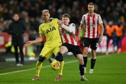 التعادل السلبي يسيطر علي مباراة توتنهام و برينتفورد بالدوري الإنجليزي لكرة القدم