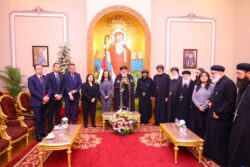 وزيرة التضامن الاجتماعي تزور المقر البابوي بالكاتدرائية المرقسية بالعباسية